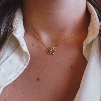 flower star shaped gold necklace for her woman